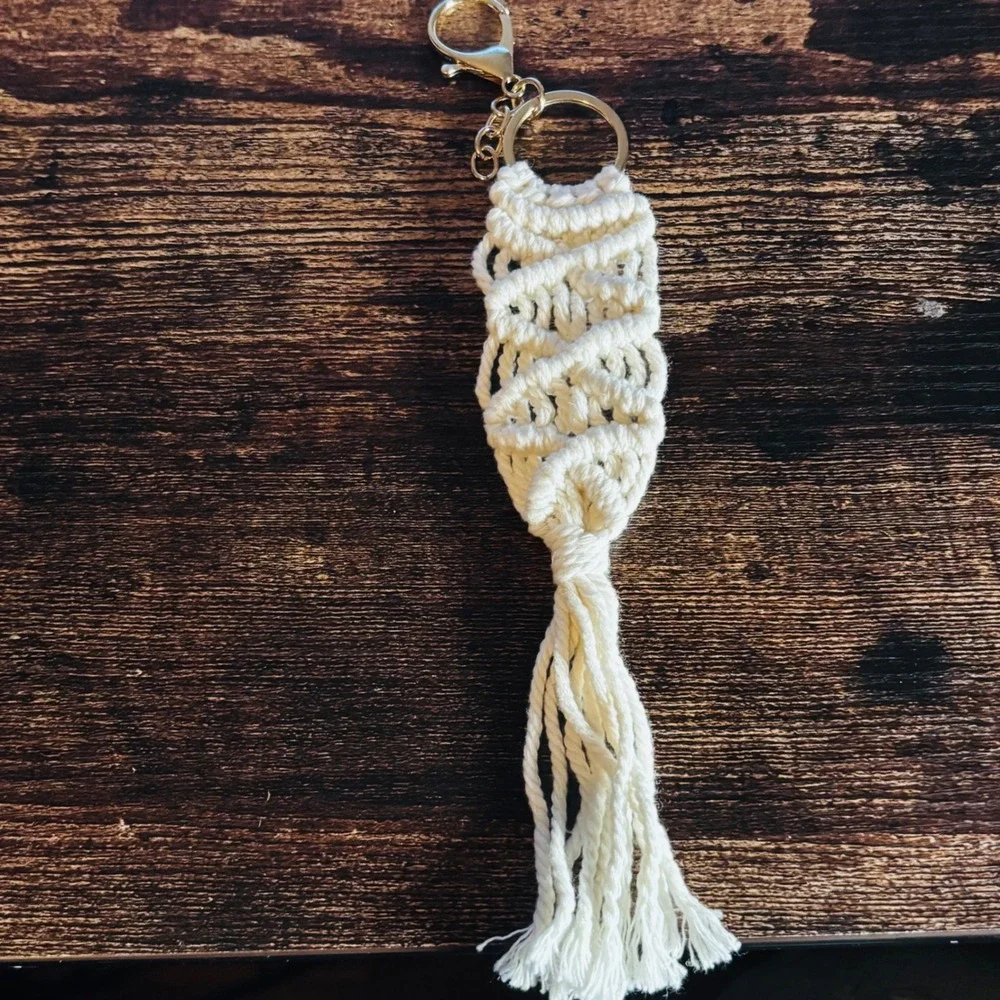 Handmade Macrame Keychain Boho Tassel Bag Charm Off White Gold Tone Hardware